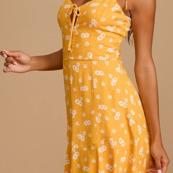 Lulu's Carefree Cutie Yellow Floral Print Tie Strap mini dress NWT size XS - Picture 6 of 13